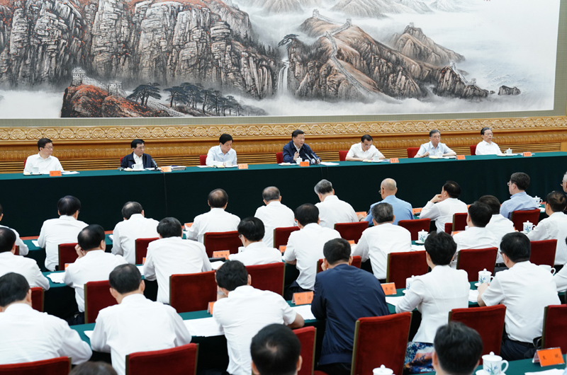 　　7月5日，中共中央總書記、國家主席、中央軍委主席習(xí)近平在北京出席深化黨和國家機(jī)構(gòu)改革總結(jié)會議并發(fā)表重要講話。新華社記者 王曄 攝
